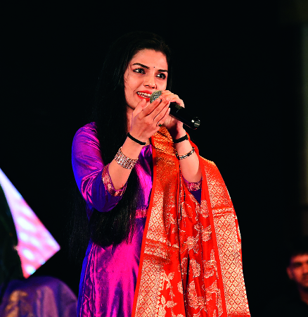 Zumba's instrumental rhythm, tunes | जेम्बे वाद्याचा ताल, सुरांची रंगतदार मैफल Zumba's instrumental rhythm, tunes | जेम्बे वाद्याचा ताल, सुरांची रंगतदार मैफल