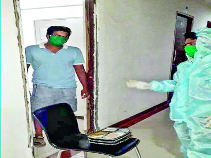 Corona virus : Municipal Covid Care Center is a ray of hope for Corona positive patients | Corona virus : महापालिकेचे 'कोविड केअर सेंटर' कोरोना पॉझिटिव्ह रूग्णांसाठी आशेचा किरण Corona virus : Municipal Covid Care Center is a ray of hope for Corona positive patients | Corona virus : महापालिकेचे 'कोविड केअर सेंटर' कोरोना पॉझिटिव्ह रूग्णांसाठी आशेचा किरण