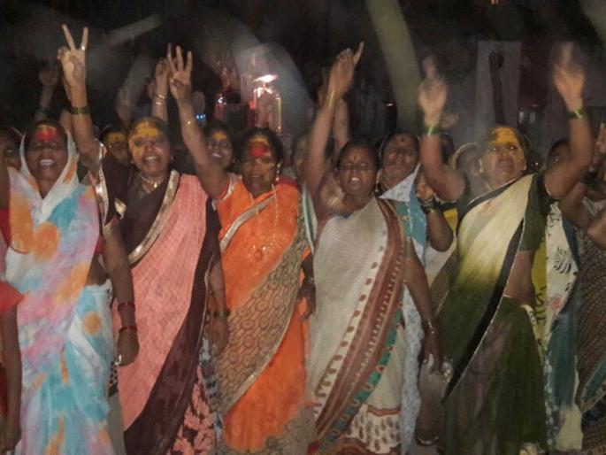 Chandanpuri bottle horizontally | चंदनपुरीला बाटली आडवी Chandanpuri bottle horizontally | चंदनपुरीला बाटली आडवी