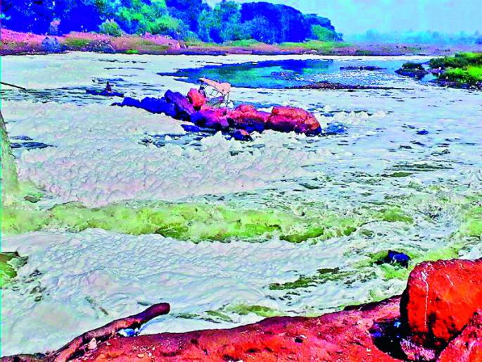 'white foam' in rivers will be reduced | नद्यांमधील घातक ‘पांढरा फेस’ कमी होणार 'white foam' in rivers will be reduced | नद्यांमधील घातक ‘पांढरा फेस’ कमी होणार
