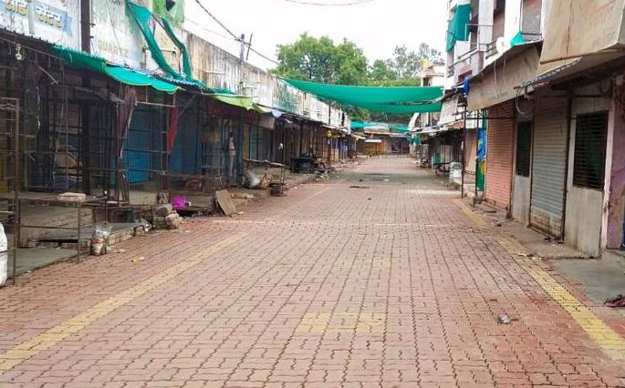 Infiltration of Corona via Mumbai in Navapur taluka | नवापुर तालुक्यात मुंबईमार्गाने कोरोनाचा शिरकाव Infiltration of Corona via Mumbai in Navapur taluka | नवापुर तालुक्यात मुंबईमार्गाने कोरोनाचा शिरकाव