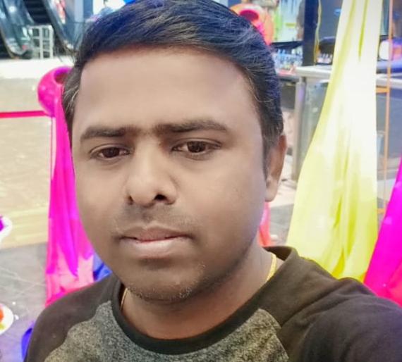 Two killed in accident on school bus | स्कूल बसच्या अपघातात दुचाकीस्वार ठार Two killed in accident on school bus | स्कूल बसच्या अपघातात दुचाकीस्वार ठार