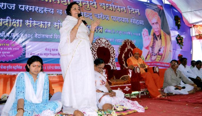 Parbhani: Respond to the religious program of the Veersheiva community | परभणी :वीरशैव समाजाच्या धार्मिक कार्यक्रमास प्रतिसाद Parbhani: Respond to the religious program of the Veersheiva community | परभणी :वीरशैव समाजाच्या धार्मिक कार्यक्रमास प्रतिसाद