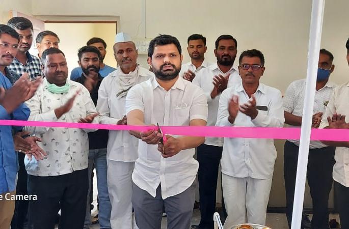 Dedication of water purification project at Purangaon | पुरणगाव येथे जलशुद्धीकरण प्रकल्पाचे लोकार्पण