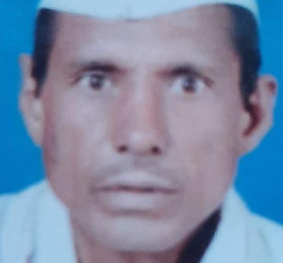Farmer dies after falling off his feet | पाय घसरून पडून शेतकऱ्याचा मृत्यू Farmer dies after falling off his feet | पाय घसरून पडून शेतकऱ्याचा मृत्यू