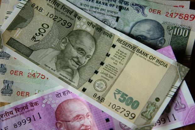 The employees of the rural development system are deprived of salary | ग्रामीण विकास यंत्रणेतील कर्मचारी वेतनापासून वंचित