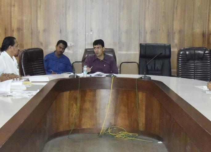 All the components are required to plant 33 million plantation | 33 कोटी वृक्ष लागवडसाठी सर्व घटकांचे सहकार्य आवश्यक