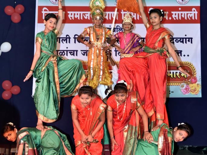 Everybody should strive to bring the Diwanga to the mainstream of society: Raut | दिव्यांगाना समाजाच्या मुख्य प्रवाहात आणण्यासाठी सर्वांनी प्रयत्न करावेत :राऊत Everybody should strive to bring the Diwanga to the mainstream of society: Raut | दिव्यांगाना समाजाच्या मुख्य प्रवाहात आणण्यासाठी सर्वांनी प्रयत्न करावेत :राऊत