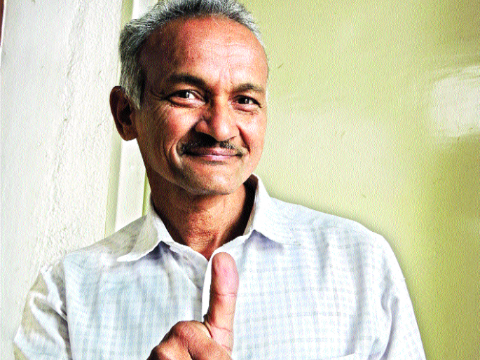 A man who has been defeating cancer | कॅन्सरला जिद्दीने हरवणारा माणूस A man who has been defeating cancer | कॅन्सरला जिद्दीने हरवणारा माणूस