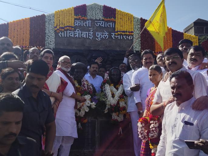 Only the unity of revolutionaries will save the country: Chhagan Bhujbal | क्रांतिज्योतींचा समतेचा मंत्रच देशाला वाचवेल : छगन भुजबळ