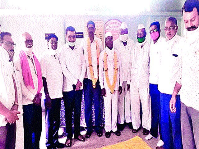 Kshirsagar as the Chairman of Shivdi Society | शिवडी सोसायटीच्या सभापतिपदी क्षीरसागर
