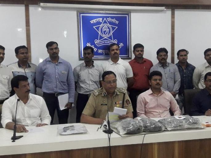 Three arrested in drug racket: they sold charas of Jammu and Kashmir | जम्मू काश्मीरमधून मुंबई ठाण्यात करोडोंच्या चरसची विक्र ी: तिघांना मुंब्य्रातून अटक