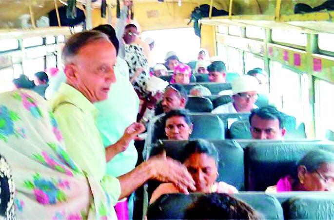 Lok Sabha Election 2019; It was unjustified by regular lenders | Lok Sabha Election 2019; नियमित कर्ज भरणाऱ्यांवर अन्यायच झाला Lok Sabha Election 2019; It was unjustified by regular lenders | Lok Sabha Election 2019; नियमित कर्ज भरणाऱ्यांवर अन्यायच झाला