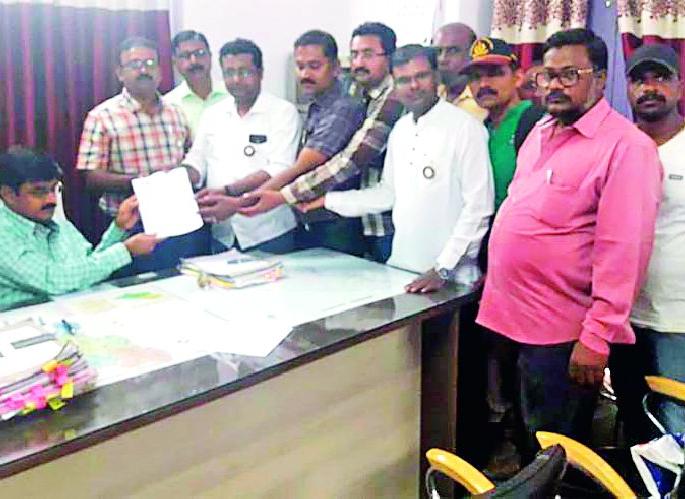 Injustice in the face of land acquisition | जमीन संपादनाच्या मोबदल्यात अन्याय