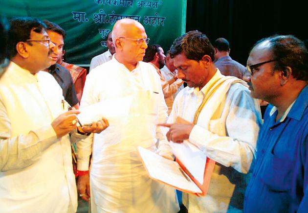 Rehabilitation of Malegaon (contract) within 10 months | १० महिन्यांत माळेगाव (ठेका)चे पुनर्वसन