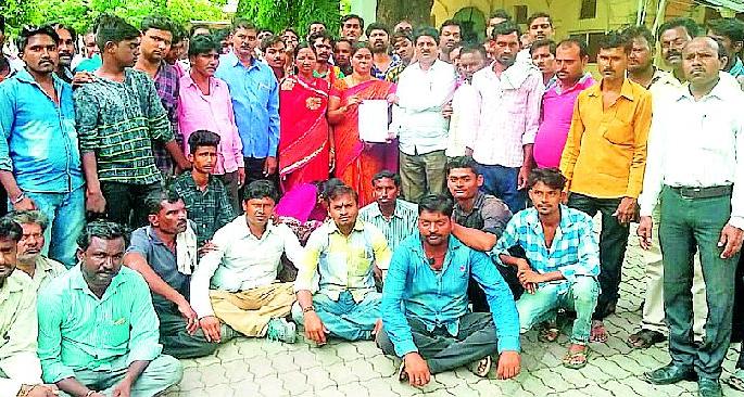 Vegetable vendor District Kacheriar | भाजीपाला विक्रेते जिल्हा कचेरीवर