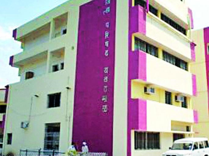 After all, the ZP chairmaker stepped in | अखेर ‘झेडपी’ सभापती पायउतार After all, the ZP chairmaker stepped in | अखेर ‘झेडपी’ सभापती पायउतार