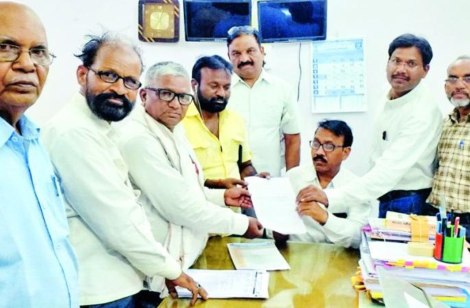 Remove the injustice of Scholarships | स्कॉलरशीपमधील अन्याय दूर करा Remove the injustice of Scholarships | स्कॉलरशीपमधील अन्याय दूर करा