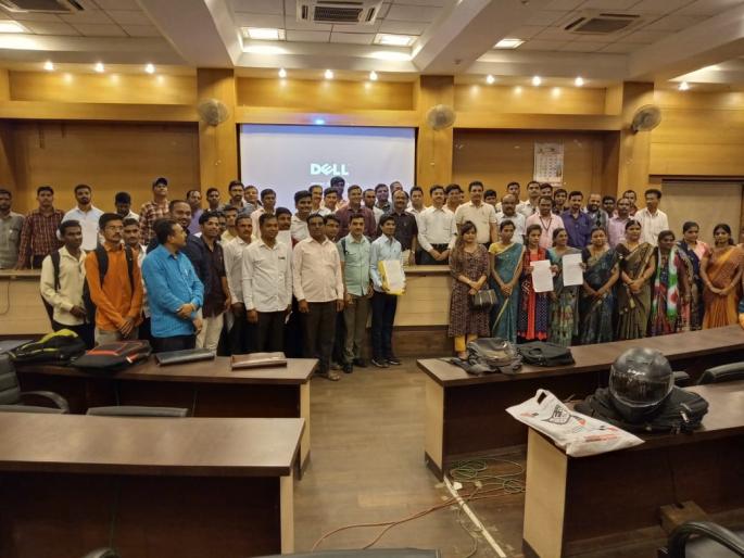 Appointment of 3 employees on compassion in Zilla Parishad | जिल्हा परिषदेत अनुकंपावर ६२ कर्मचाऱ्यांची नियुक्ती Appointment of 3 employees on compassion in Zilla Parishad | जिल्हा परिषदेत अनुकंपावर ६२ कर्मचाऱ्यांची नियुक्ती