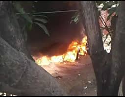 In the Ambad area, two-wheelers took place at midnight | अंबड भागात मध्यरात्री दुचाकींनी घेतला पेट In the Ambad area, two-wheelers took place at midnight | अंबड भागात मध्यरात्री दुचाकींनी घेतला पेट