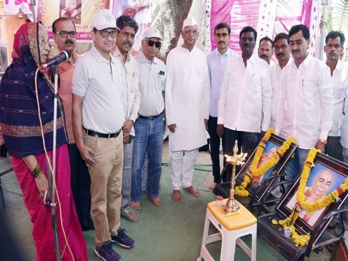 Got the Gramabhushan Award for 25 persons at Patoda | पाटोदा येथे २५ व्यक्तींना ग्रामभूषण पुरस्कार देऊन गौरविले Got the Gramabhushan Award for 25 persons at Patoda | पाटोदा येथे २५ व्यक्तींना ग्रामभूषण पुरस्कार देऊन गौरविले