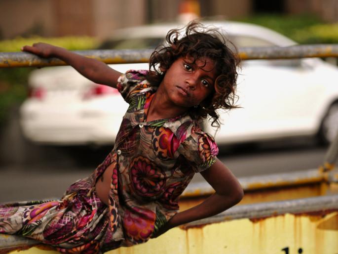 Survey of children living on street and disabled in Nagpur | नागपुरातील दिव्यांग व रस्त्यावर राहणाऱ्या बालकांचे सर्वेक्षण Survey of children living on street and disabled in Nagpur | नागपुरातील दिव्यांग व रस्त्यावर राहणाऱ्या बालकांचे सर्वेक्षण