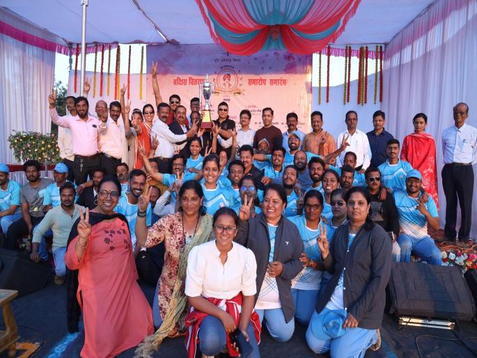 Kolhapur division won the team sports category in Pune divisional land records staff-officers sports competition | भूमी अभिलेखच्या क्रीडा स्पर्धांमध्ये कोल्हापूरला विजेतेपद; पाच जिल्ह्यांतील ७०० हून अधिक जणांचा सहभाग  Kolhapur division won the team sports category in Pune divisional land records staff-officers sports competition | भूमी अभिलेखच्या क्रीडा स्पर्धांमध्ये कोल्हापूरला विजेतेपद; पाच जिल्ह्यांतील ७०० हून अधिक जणांचा सहभाग