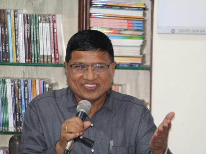 Commissioners reveal live interviews, live interviews in letter chats | आयुक्तांनी उलगडला जीवनपट, अक्षरगप्पांमध्ये प्रकट मुलाखत Commissioners reveal live interviews, live interviews in letter chats | आयुक्तांनी उलगडला जीवनपट, अक्षरगप्पांमध्ये प्रकट मुलाखत