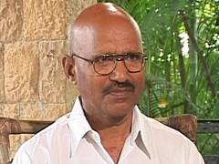 Bairdkar Bhimrao Gasti swine flu? | बेरडकार भीमराव गस्ती यांना स्वाईन फ्ल्यू ? Bairdkar Bhimrao Gasti swine flu? | बेरडकार भीमराव गस्ती यांना स्वाईन फ्ल्यू ?