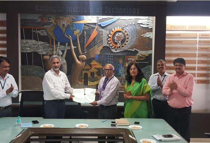 Kolhapur: 'KIT' step for quality education, agreement with CTIF Vishwaniketan | कोल्हापूर : गुणवत्तापूर्ण शिक्षणासाठी ‘केआयटी’चे पाऊल, सीटीआयएफ विश्वनिकेतनसमवेत करार