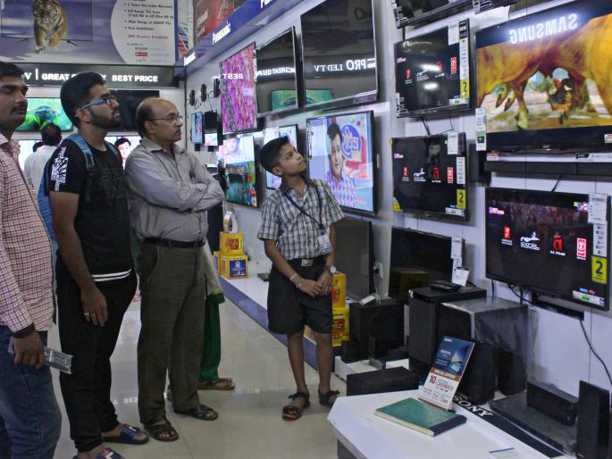 Dasari's logging started; Excitement for shopping in the market | Navratri -दसऱ्याची लगबग सुरू; बाजारपेठेत खरेदीसाठी उत्साह