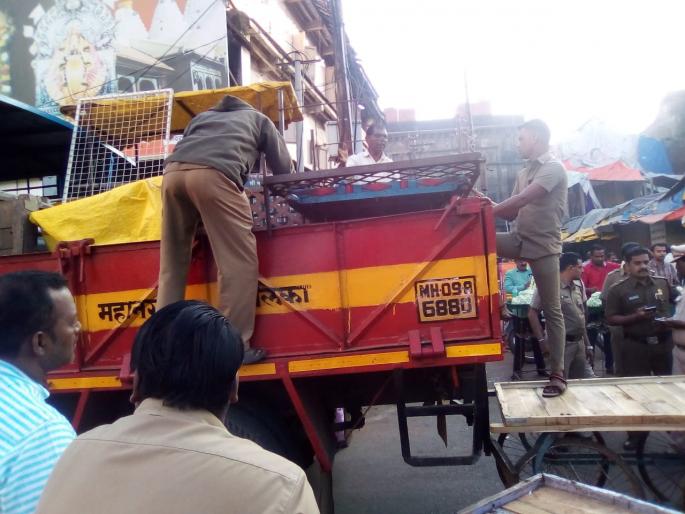 Survey from the hawkers of Kolhapur city on 1st December | कोल्हापूर शहरातील फेरीवाल्यांचे १ डिसेंबरपासून सर्वेक्षण Survey from the hawkers of Kolhapur city on 1st December | कोल्हापूर शहरातील फेरीवाल्यांचे १ डिसेंबरपासून सर्वेक्षण