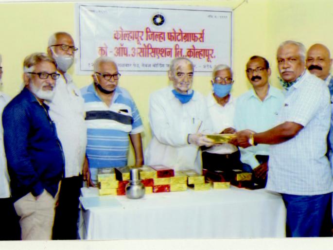 Anniversary of Kolhapur District Photographers Association | कोल्हापूर जिल्हा फोटोग्राफर्स असोसिएशनचा वर्धापनदिन Anniversary of Kolhapur District Photographers Association | कोल्हापूर जिल्हा फोटोग्राफर्स असोसिएशनचा वर्धापनदिन