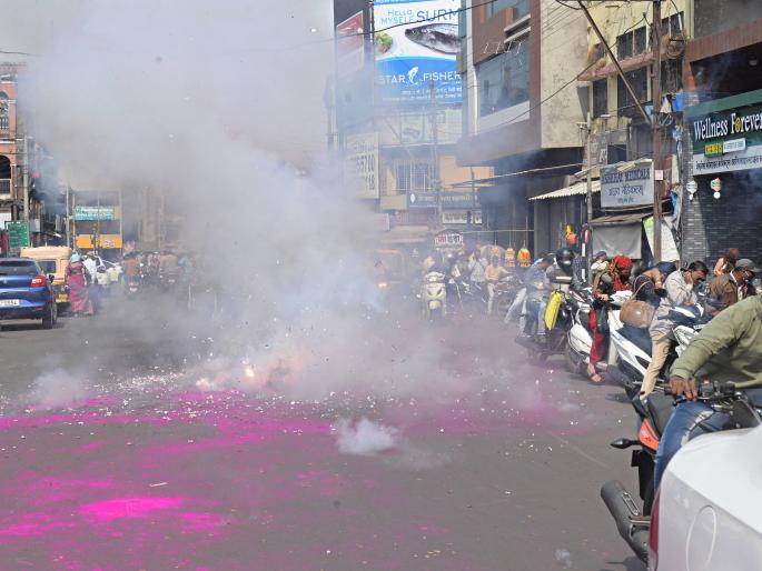 Mahavikas Aghadi celebrates the victory of Lad and Asgaonkar | लाड, आसगावकर यांच्या विजयाचा महाविकास आघाडीकडून जल्लोष Mahavikas Aghadi celebrates the victory of Lad and Asgaonkar | लाड, आसगावकर यांच्या विजयाचा महाविकास आघाडीकडून जल्लोष