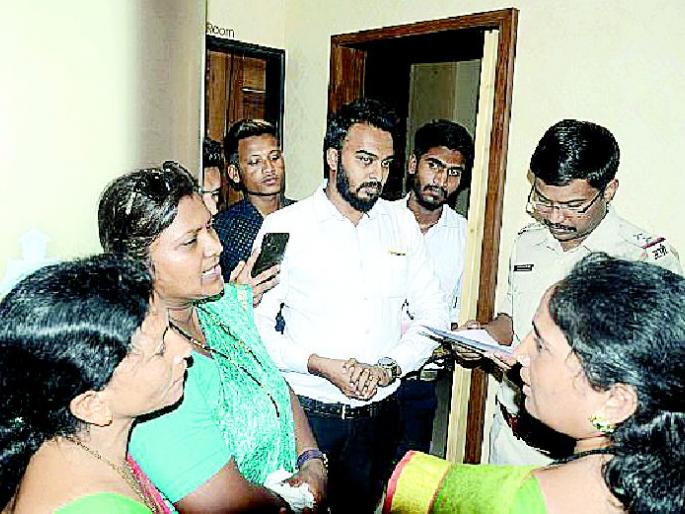 Men's Massage | तरुणींकडून पुरुषांना मसाज