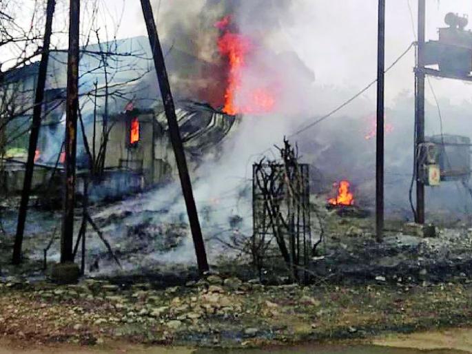 Agadband in the district | जिल्ह्यात आगडोंब