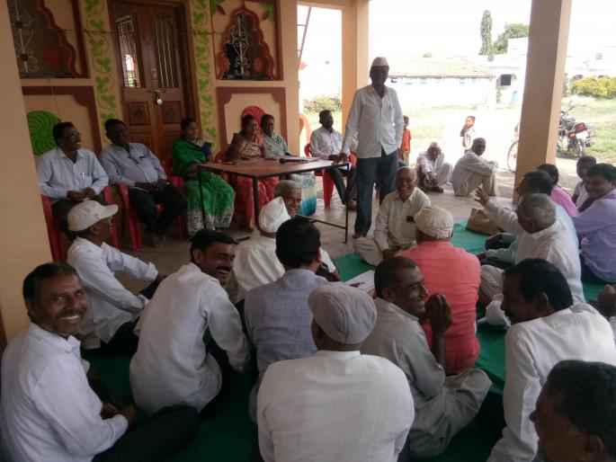 Satara: Fodder scarcity in the works of water conservation, resolution in Bidal's Gram Sabha | सातारा : जलसंधारणाची कामे होऊनही चारा टंचाई, बिदालच्या ग्रामसभेत ठराव Satara: Fodder scarcity in the works of water conservation, resolution in Bidal's Gram Sabha | सातारा : जलसंधारणाची कामे होऊनही चारा टंचाई, बिदालच्या ग्रामसभेत ठराव