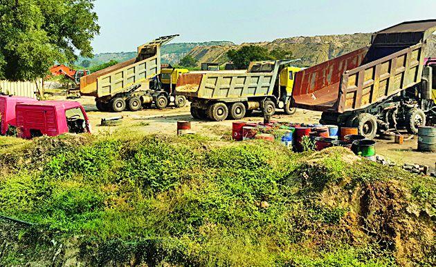 Vaolocila has lost 40 lakh rupees every day due to project related problems | प्रकल्पग्रस्तांमुळे वेकोलिला दररोज ४० लाखांचा फटका Vaolocila has lost 40 lakh rupees every day due to project related problems | प्रकल्पग्रस्तांमुळे वेकोलिला दररोज ४० लाखांचा फटका