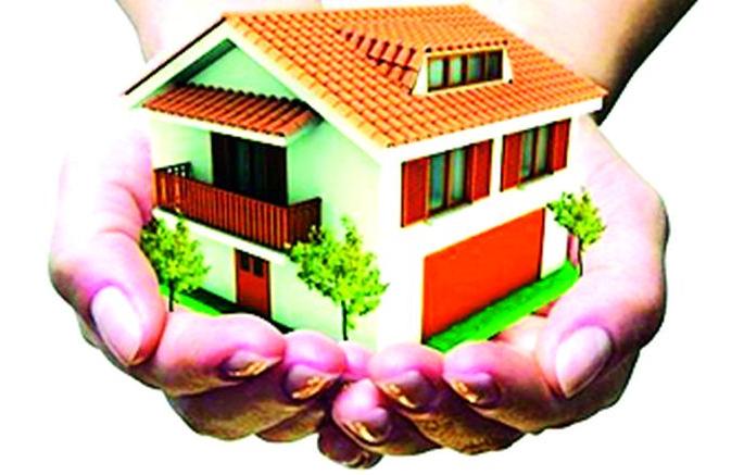 Those who have a car, a two-storey house, a plot also want a house! | कार, दुमजली घर, प्लॉट असणाऱ्यांनाही हवे घरकुल! Those who have a car, a two-storey house, a plot also want a house! | कार, दुमजली घर, प्लॉट असणाऱ्यांनाही हवे घरकुल!