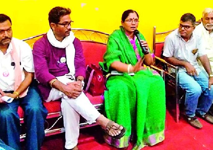 The liquor barrier is opposing the candidate | दारूविक्रेत्या उमेदवाराला विरोध करणार The liquor barrier is opposing the candidate | दारूविक्रेत्या उमेदवाराला विरोध करणार