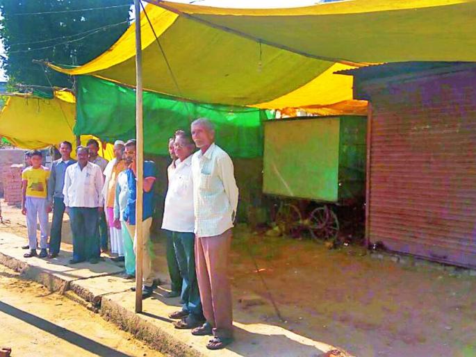 Chimur's daily market closed | चिमूरचा दैनंदिन बाजार बेमूदत बंद Chimur's daily market closed | चिमूरचा दैनंदिन बाजार बेमूदत बंद