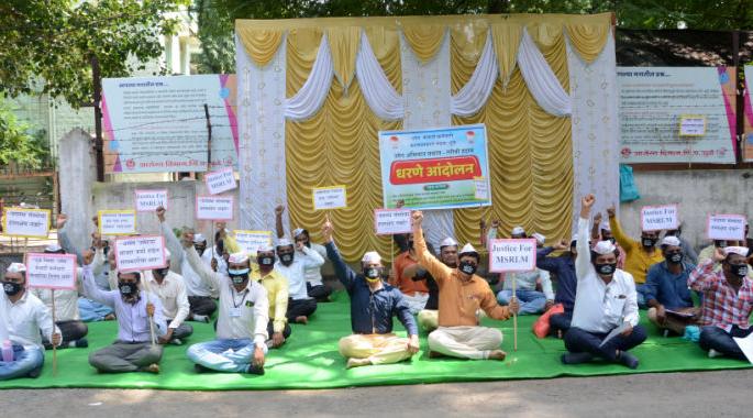 The system that guides the self-help groups is jammed | बचत गटांना मार्गदर्शन करणारी यंत्रणा होतेय ठप्प