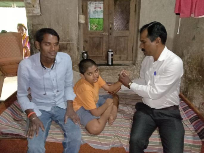 Facilitate physiotherapy services for students with disabilities | दिव्यांग विद्यार्थ्यांना फिजिओथेरपी सेवेची सुविधा Facilitate physiotherapy services for students with disabilities | दिव्यांग विद्यार्थ्यांना फिजिओथेरपी सेवेची सुविधा