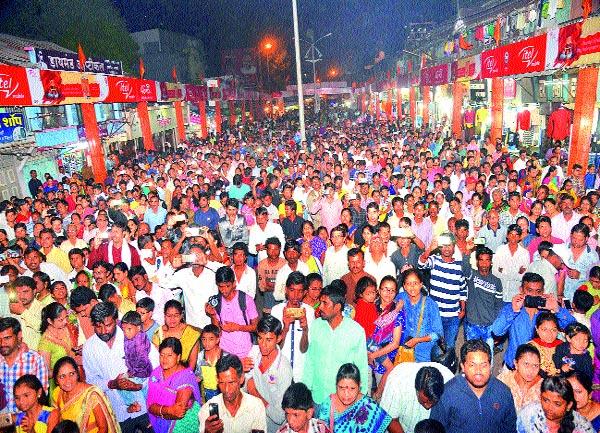 Flood of devotion | भक्तीचा महापूर Flood of devotion | भक्तीचा महापूर