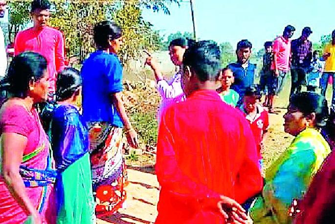 Mohfula's liquor and seized them | मोहफुलाची दारू केली जप्त