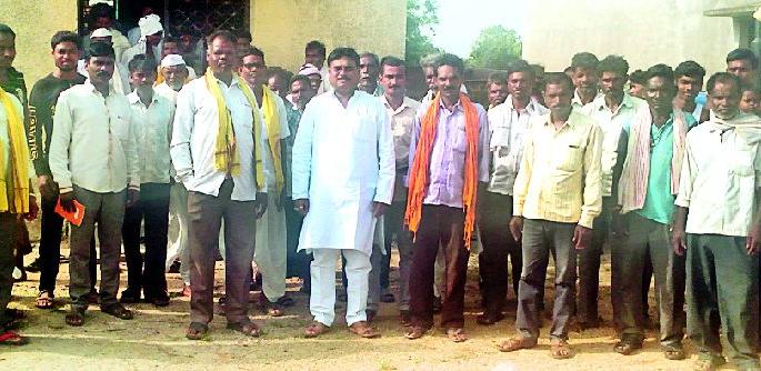 -If you want to encircle the collectors | -तर जिल्हाधिकाऱ्यांना घेराव करू -If you want to encircle the collectors | -तर जिल्हाधिकाऱ्यांना घेराव करू