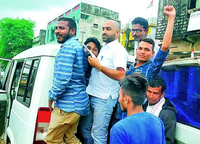 BJP government protests from OBCs | ओबीसींकडून भाजप सरकारचा निषेध BJP government protests from OBCs | ओबीसींकडून भाजप सरकारचा निषेध