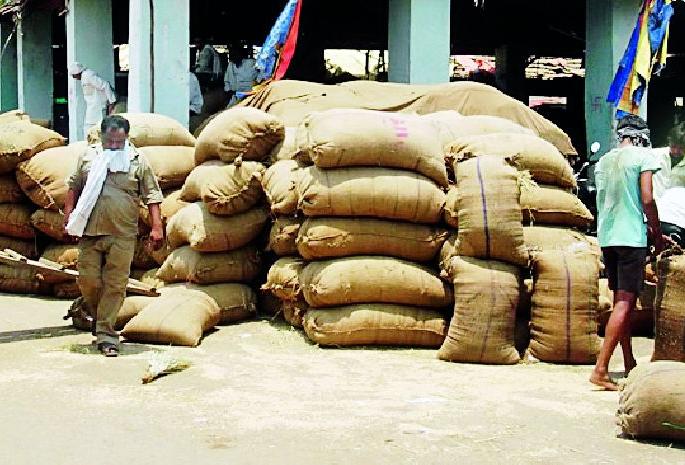 Finally, the Federation received a grant of Rs 2 crore | अखेर फेडरेशनला मिळाला ३० कोटी रुपयांचा निधी Finally, the Federation received a grant of Rs 2 crore | अखेर फेडरेशनला मिळाला ३० कोटी रुपयांचा निधी