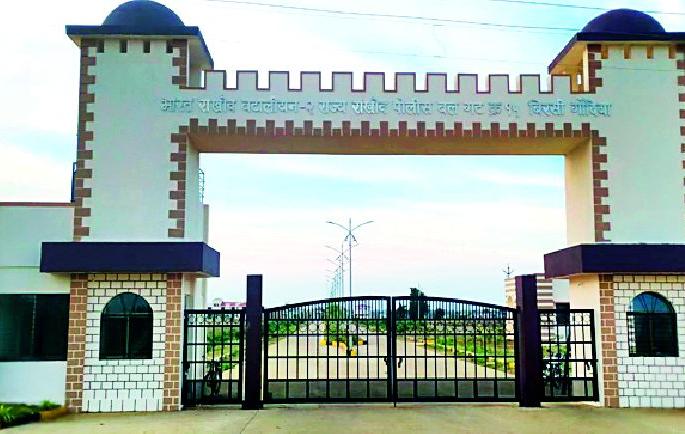 India battalion fighting naxalites in Nagpur for seven years | नक्षलवाद्यांशी लढणारी भारत बटालियन सात वर्षापासून नागपुरात India battalion fighting naxalites in Nagpur for seven years | नक्षलवाद्यांशी लढणारी भारत बटालियन सात वर्षापासून नागपुरात