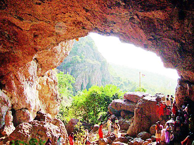 Will the devotees get physical comfort? | भाविकांना भौतिक सोईसुविधा लाभतील का? Will the devotees get physical comfort? | भाविकांना भौतिक सोईसुविधा लाभतील का?